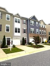 Building Photo - 7737 Venice Ln
