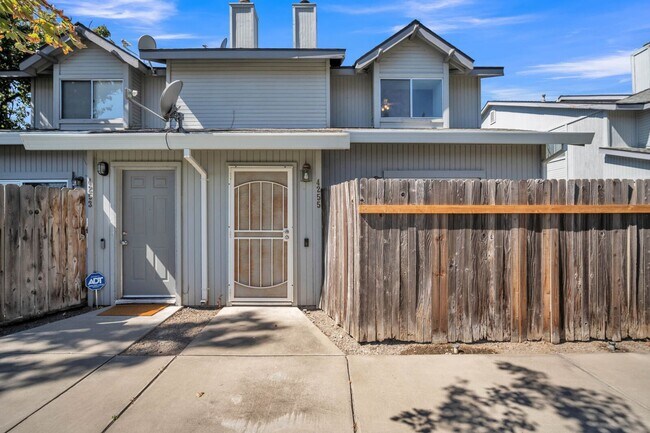 Foto del edificio - 4255 Taylor St