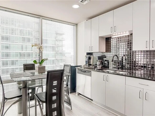 Foto del edificio - 943 Peachtree St NE
