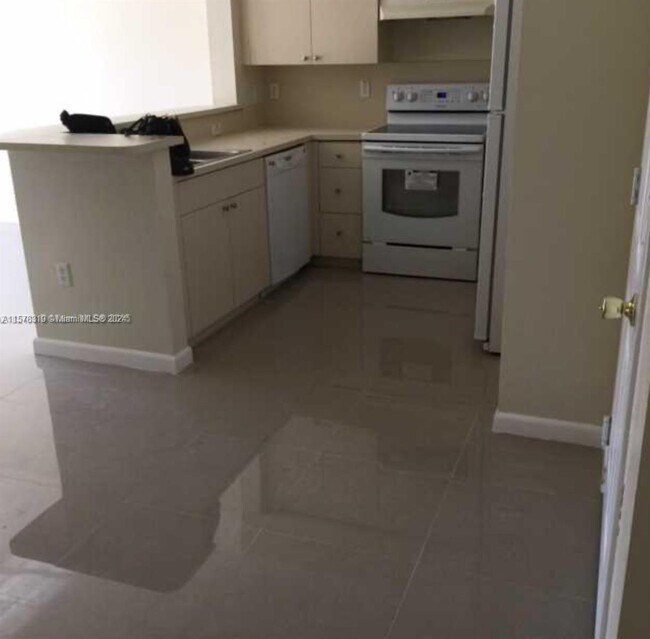 Foto del edificio - 11060 SW 196th St