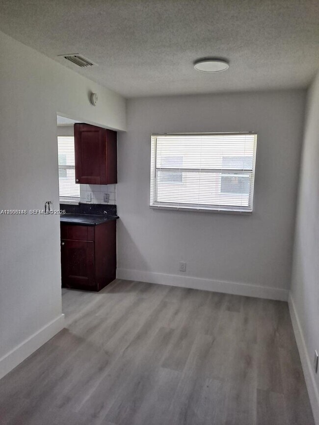 Foto del edificio - 4090 NW 31st Terrace