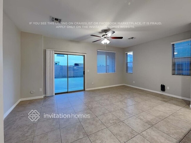 Building Photo - 3761 E Flamingo Way