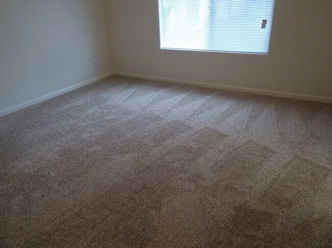 Foto del edificio - Spacious 3-Bedroom Rental Near Schools & Shopping
