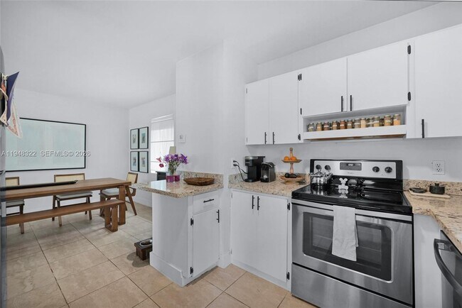 Foto del edificio - 8780 SW 200th Terrace