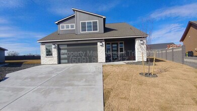 Building Photo - 9907 Coho Ct