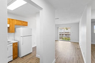 Building Photo - 493 NW 43rd St