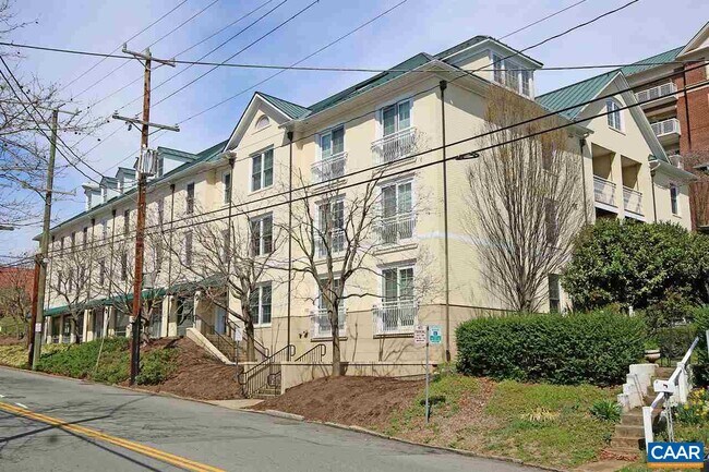 Building Photo - 1001 E Market St