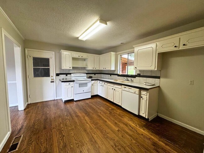 Foto del edificio - 4505 Locksley Ln
