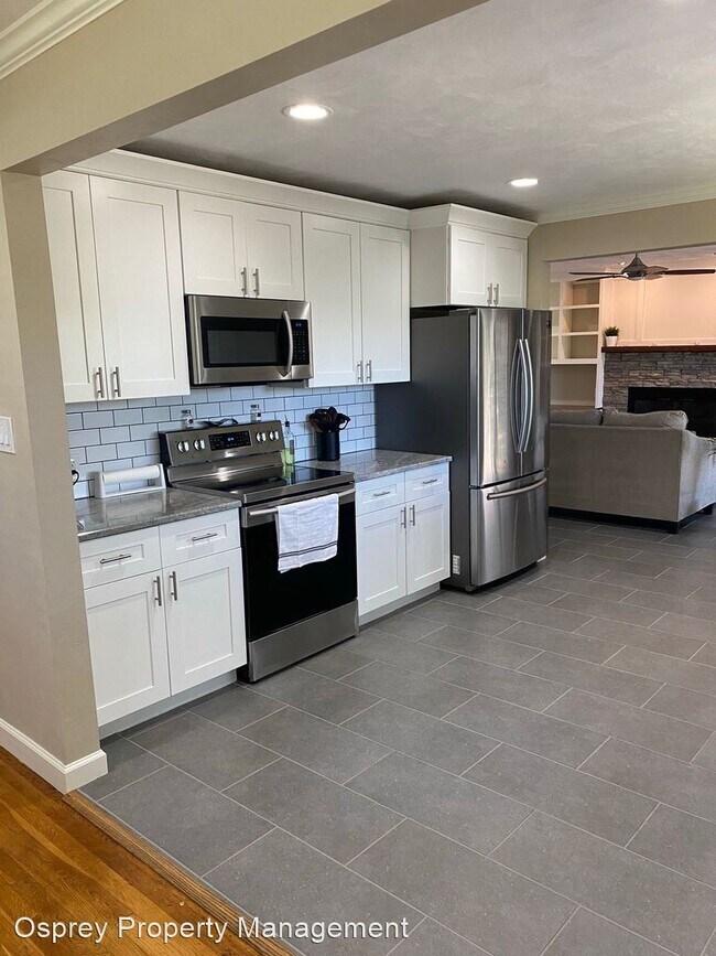 Building Photo - 3 br, 2 bath House - 3353 Club House Rd