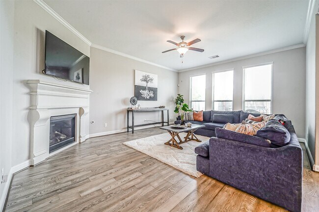 Foto del edificio - 9507 Carson Ln