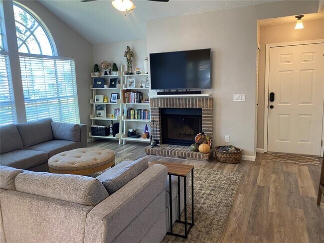 Foto del edificio - 948 Bird Bay Ct