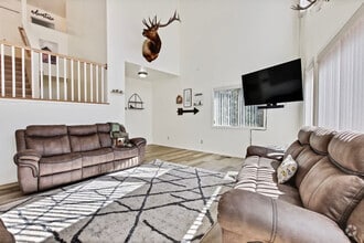 Building Photo - 1496 Pine Ridge Dr