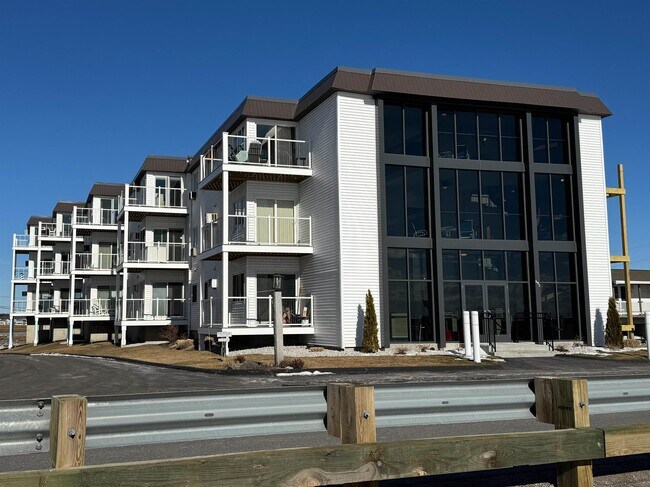 Foto del edificio - 493 Ocean Blvd