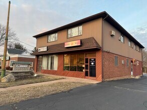 Building Photo - 143 Main St