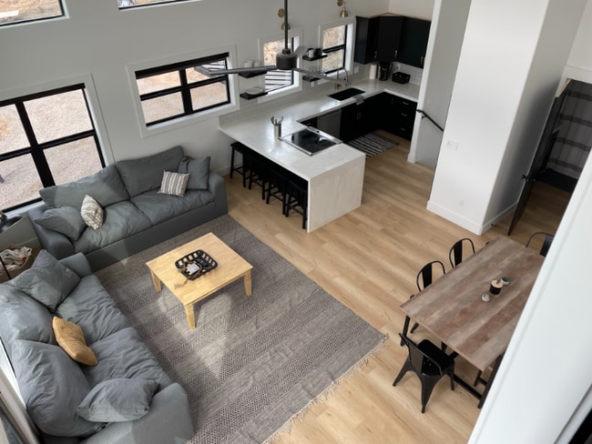 Foto del edificio - 40740 Clearview Dr N