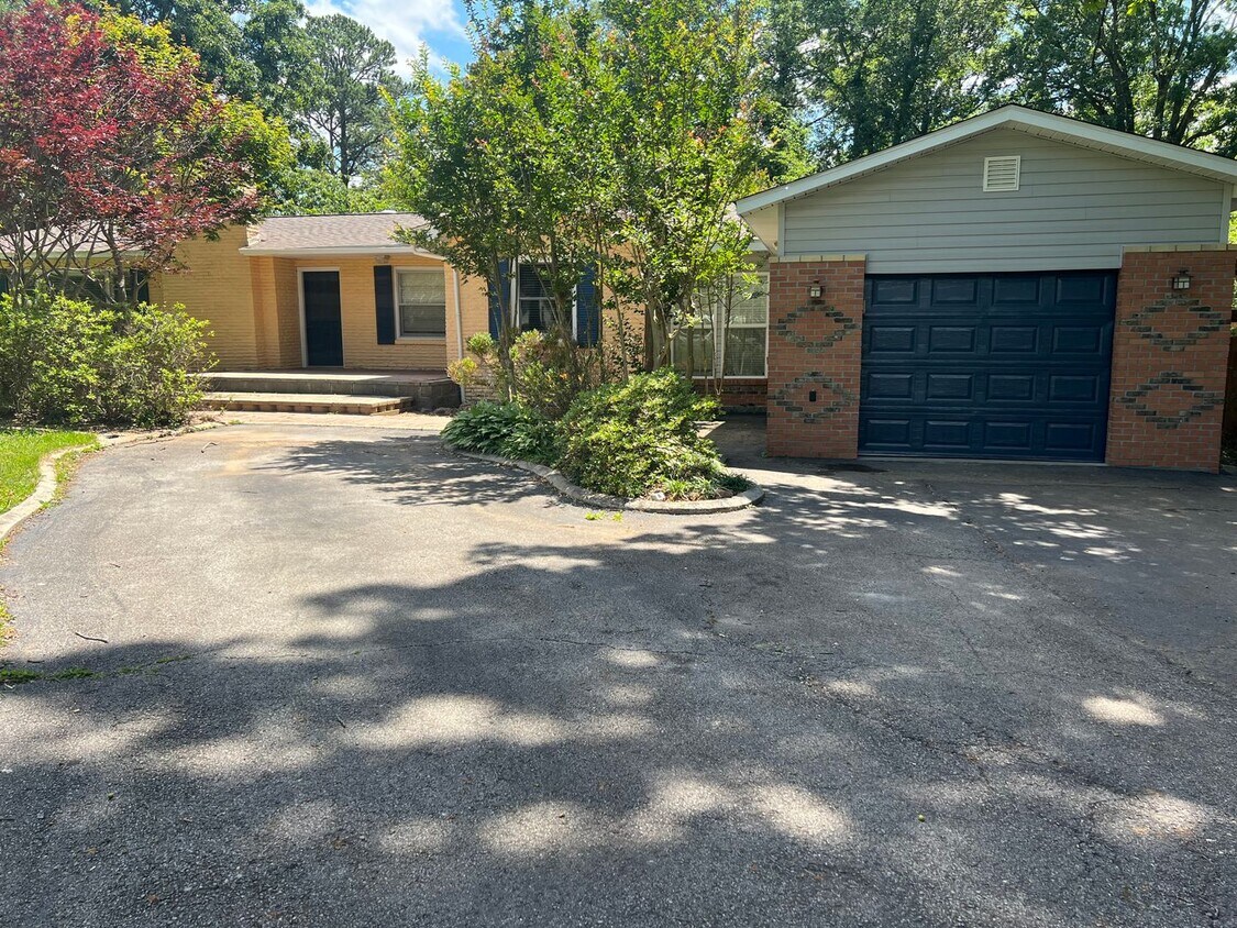 1802 Wayne Ave NW, Cullman, AL 35055 House Rental in Cullman, AL