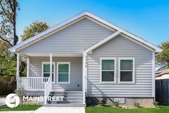 Building Photo - 3733 Vineyard Dr