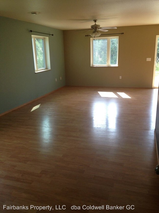 Building Photo - 3787 Tractor Dr