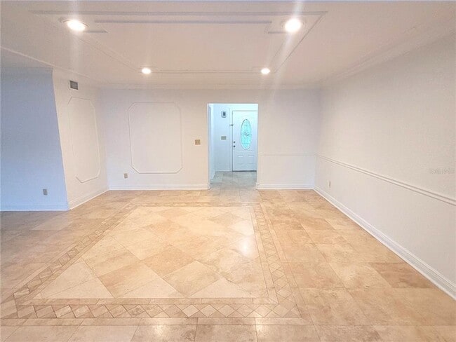 Building Photo - 356 E Overbrook Dr