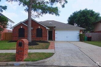 Building Photo - 21327 Hadrian Dr
