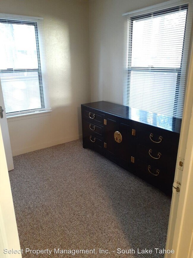 Building Photo - 3 br, 2 bath House - 909 Secret Harbor Dr