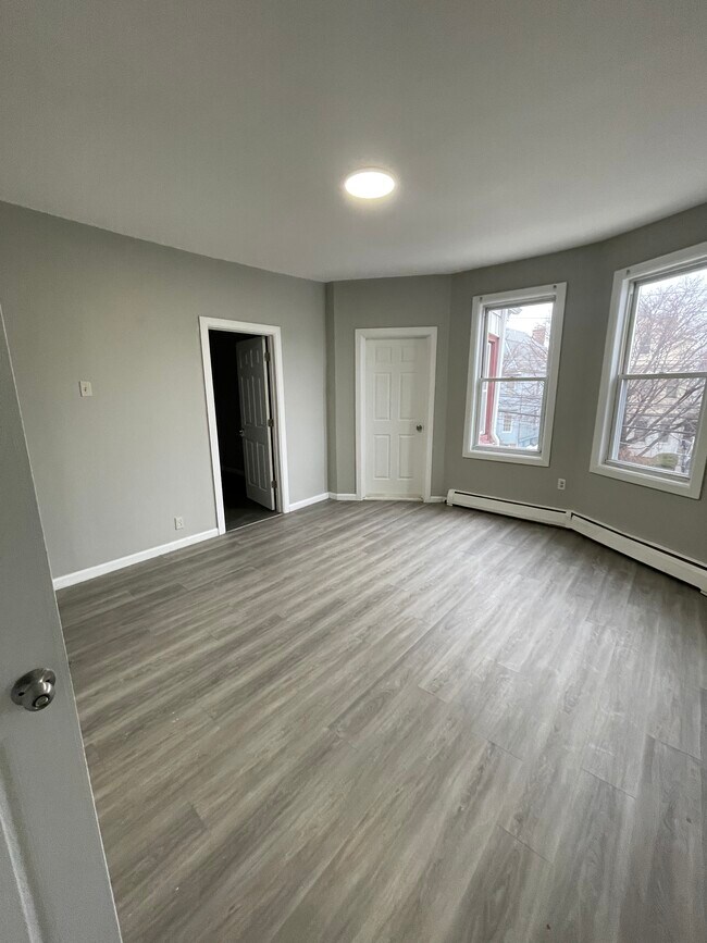 Foto del edificio - 11 Baldwin Ave