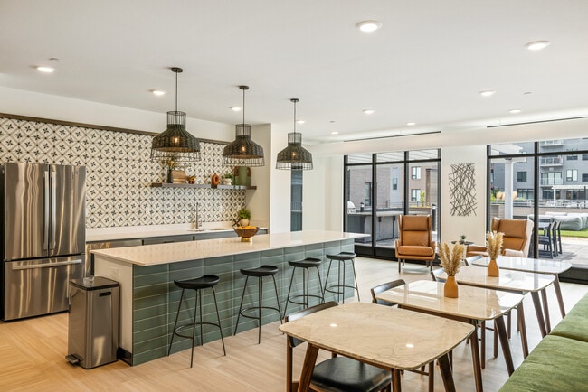 Building Photo - EagleRidge Plaza Residences