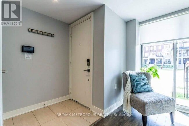 Building Photo - 100 Dufay Rd