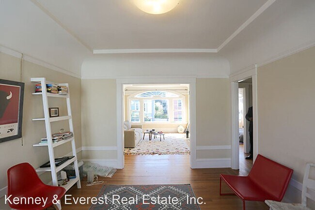 Building Photo - 2 br, 1 bath House - 1120 Shrader Street #3