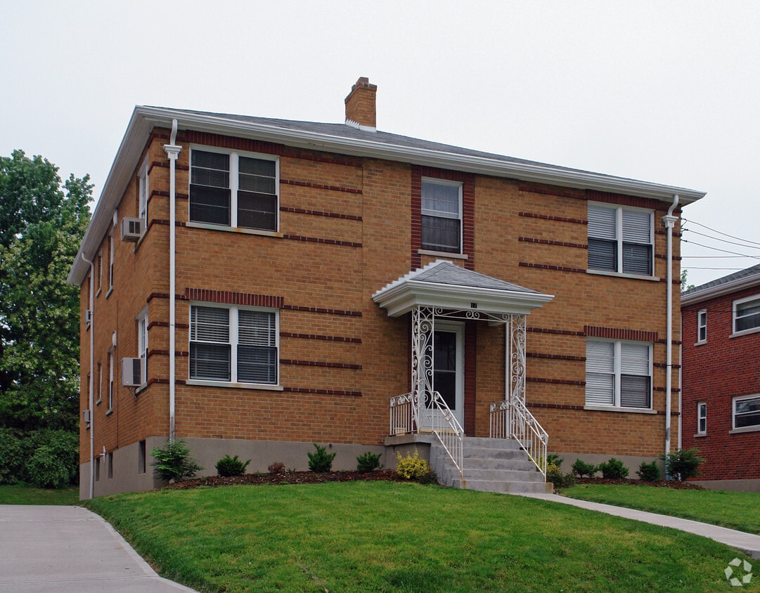 17 E Lakeside Ave, Fort Mitchell, KY 41017 Apartments in Fort