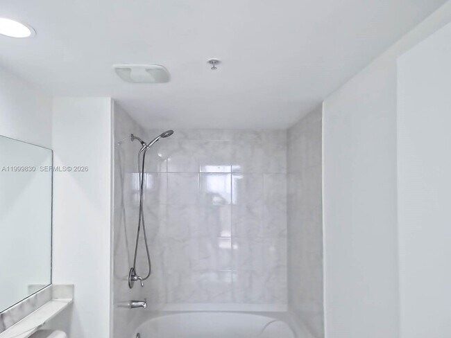 Foto del edificio - 2775 NE 187th St