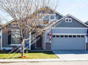 Building Photo - 4402 S Cruzatte Ln