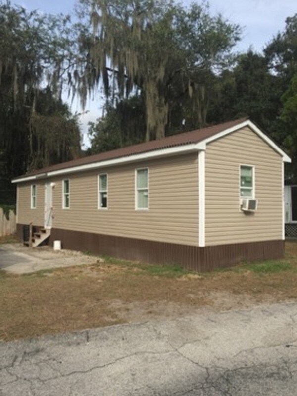 Primary Photo - 3493 Walker Rd