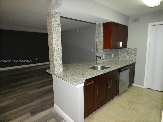 Foto del edificio - 2420 NW 33rd St