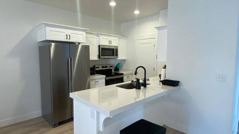 Primary Photo - 7244 N Silver Spring Way