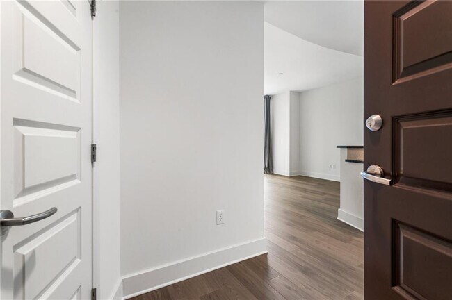 Foto del edificio - 1080 Peachtree St NE