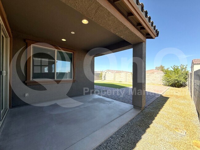 Foto del edificio - 12742 W Tuckey Ln