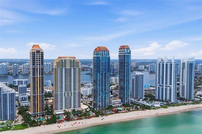 Foto del edificio - 17901 Collins Ave