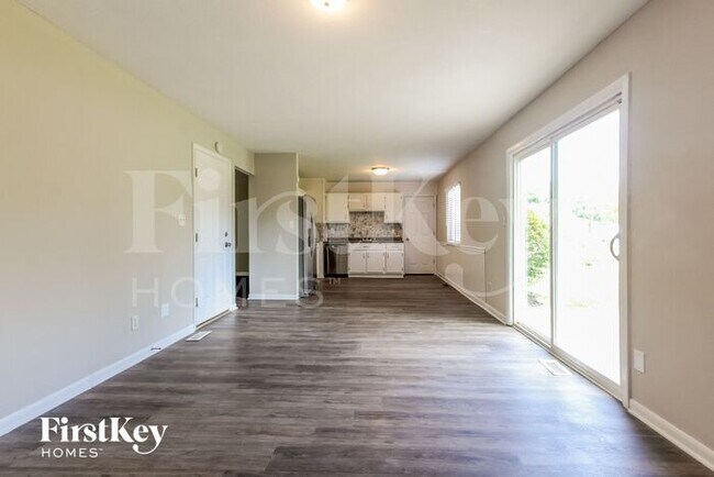 Building Photo - 6005 Dollar Hide South Drive