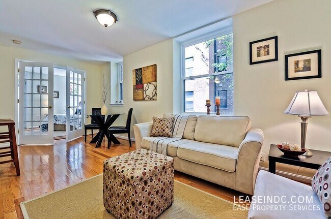 Foto del edificio - 1438 Meridian Pl NW