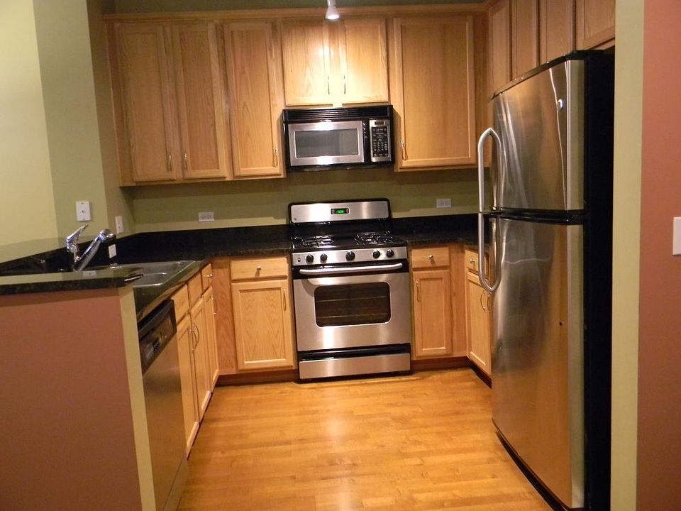 Primary Photo - 647 Metropolitan Way