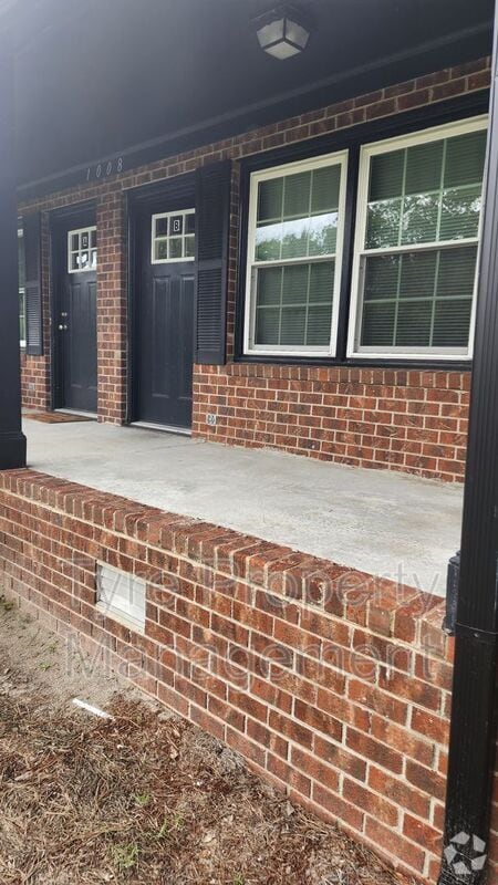 Building Photo - 1008 Brownlea Dr