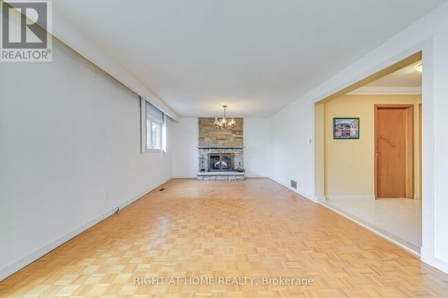 Building Photo - 2125 Varency Dr