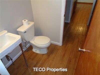 Foto principal - 1460 Hollyview Dr