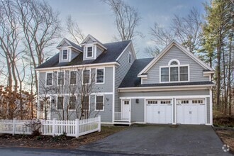 Building Photo - 156 N Shore Rd
