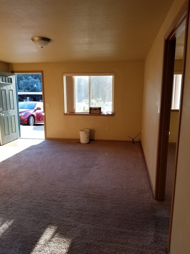 Building Photo - NE Timberlake