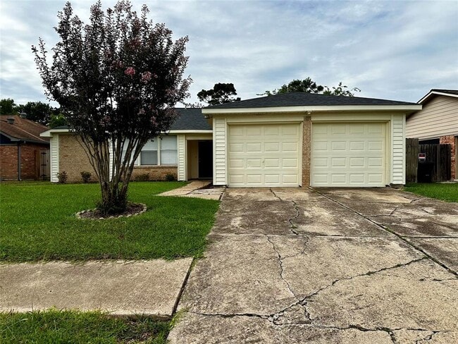 Building Photo - 13015 Tregarnon Dr