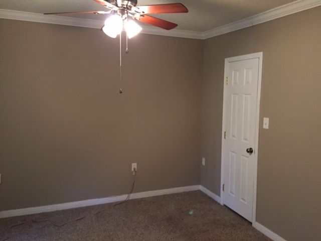 Building Photo - 6719 Belwood Dr E