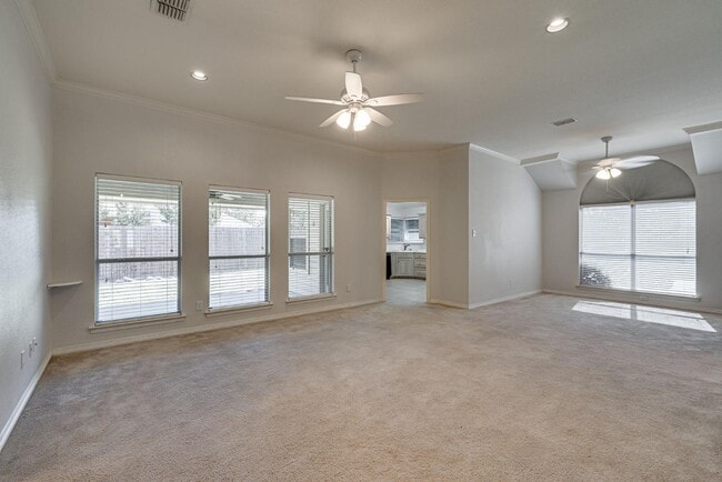 Building Photo - 1644 Greenway Ct
