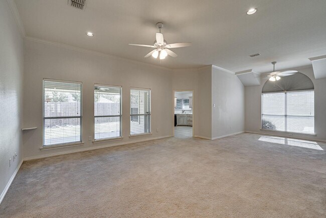 Foto del edificio - 1644 Greenway Ct